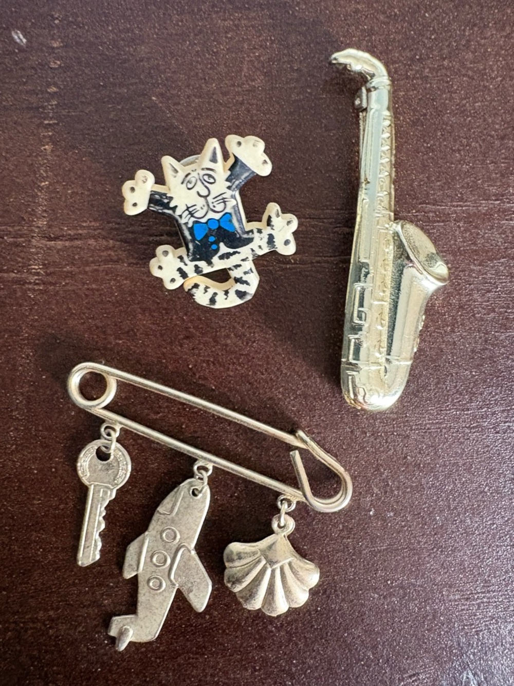Lot of Vintage Pins